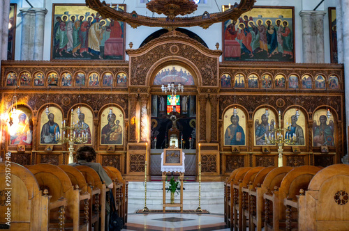 Fotografie, Obraz Heraklion, Crete / Greece - August 11 / 2019 : interior view of the altar of sai