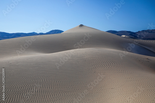Fototapeta Naklejka Na Ścianę i Meble -  Eureka Dunes