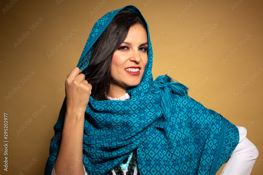Retrato mujer mexicana adelita rebozo traje típico Retrato mujer mexicana adelita rebozo traje típico