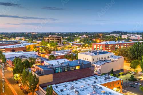 Fototapeta Naklejka Na Ścianę i Meble -  Salem, Oregon, USA downtown city skyline