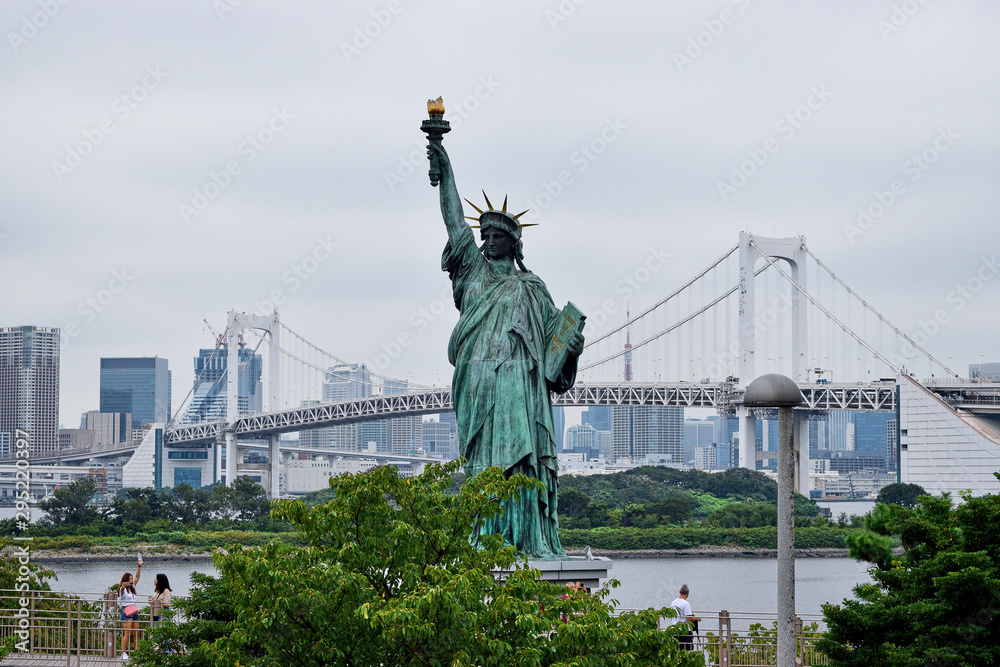 Fototapeta premium statue of liberty