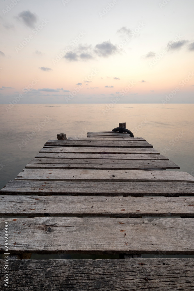 Fototapeta premium Steg am Meer, Thailand