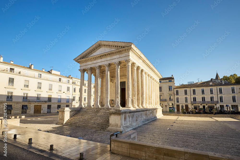 Naklejka premium La Maison Carrée de Nîmes