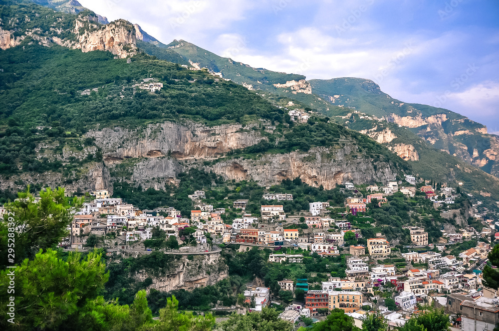 Obraz premium house, summer, sunset, amazing, amalfi, amalfi coast, architecture, beautiful, blue, building, city, cityscape, coast, coastline, colorful, europe, famous, france, harbor, hill, holiday, italian, ital