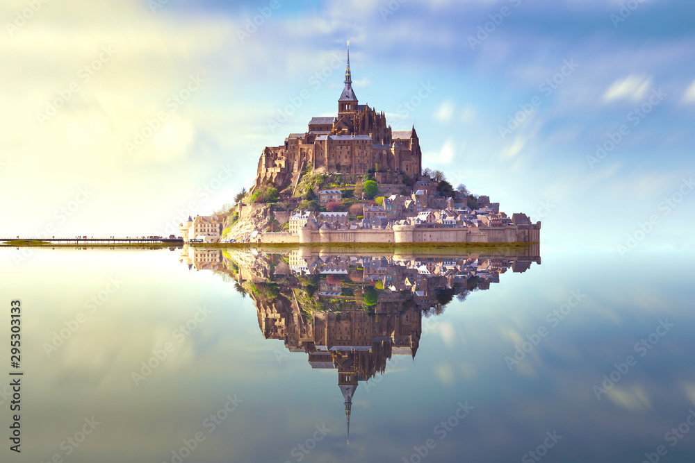 Mont saint Michel France - obrazy, fototapety, plakaty 