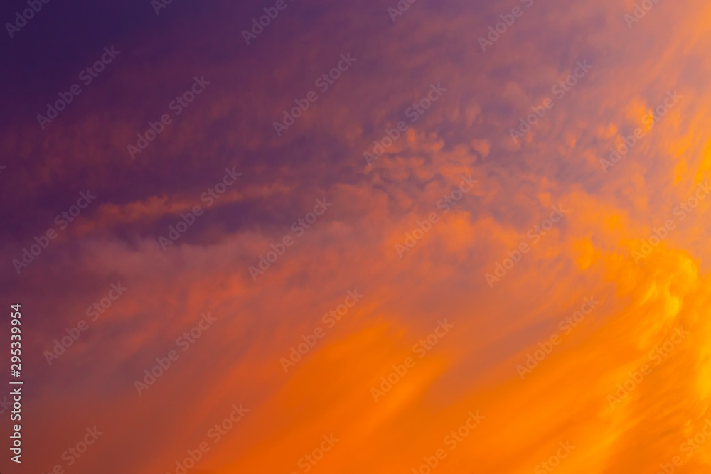 Beautiful red clouds in the sky at sunset. Nature background. - obrazy, fototapety, plakaty 