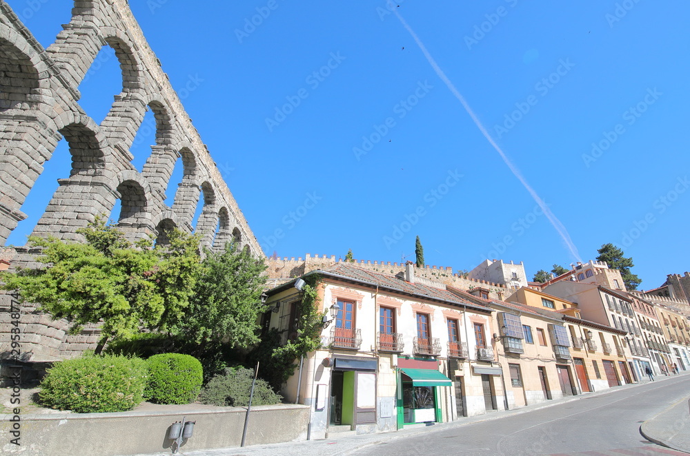 Fototapeta premium Historical town cityscape and Aqueduct Segovia Spain