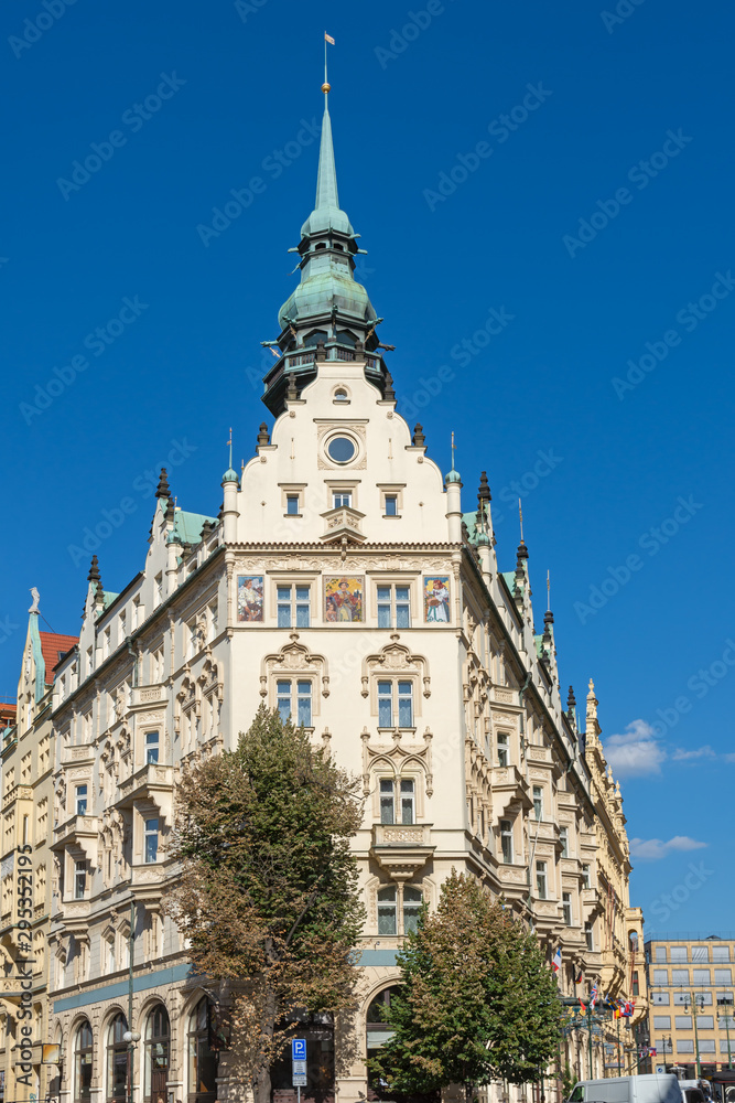 Fototapeta premium Historic house facade in Prague