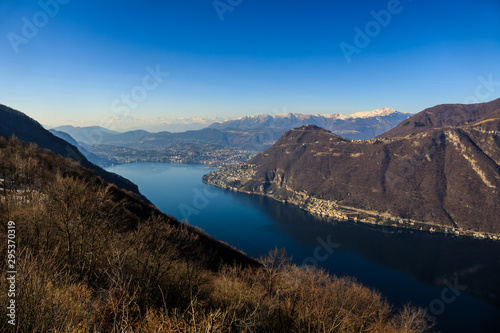 panorama del lago di Lugano dalla valle Intelvi