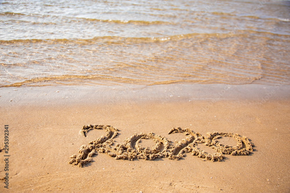 Sandy, sea shore, the waves are coming. Sandy, sea shore, the waves are coming.