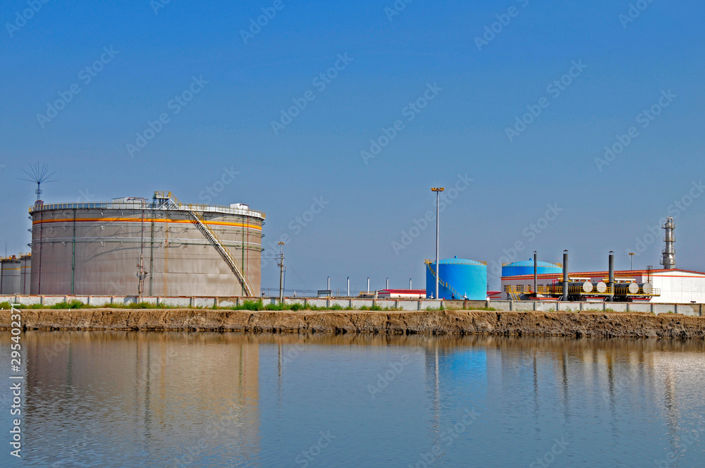 Petroleum chemical plant