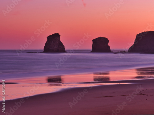 Exposición del amanecer en la playa de Hendaia