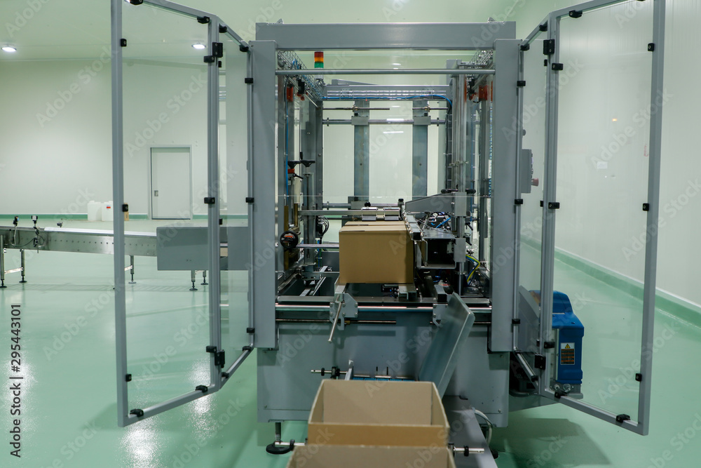 Fototapeta premium Close up crate forming machine