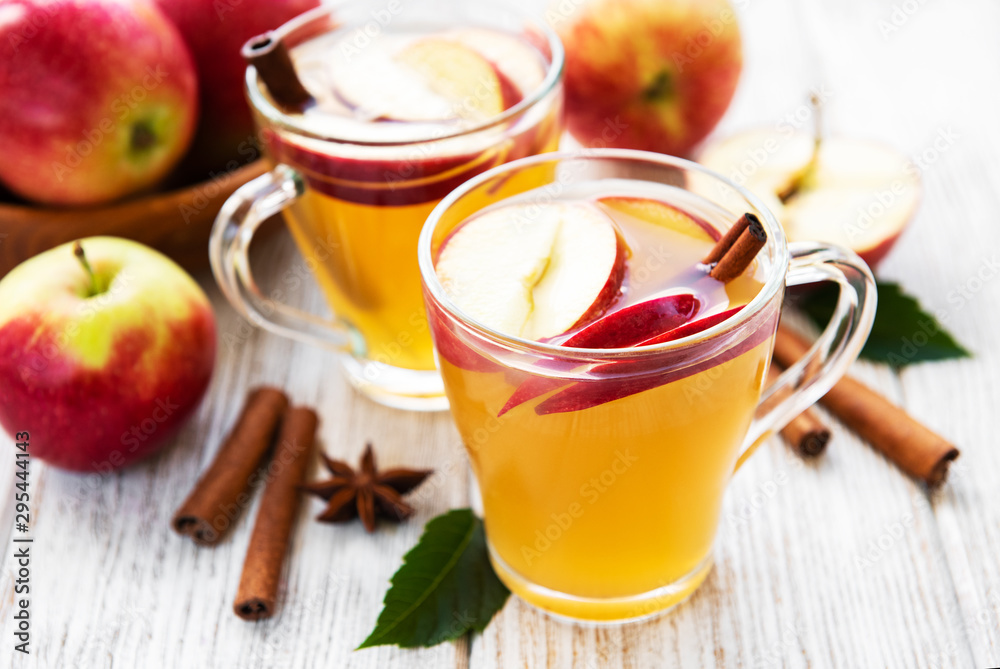 Apple cider with cinnamon sticks Apple cider with cinnamon sticks