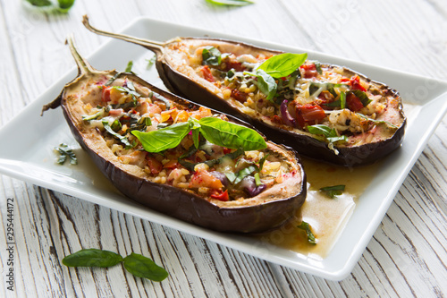 Eggplants stuffed with bulgur and vegetables