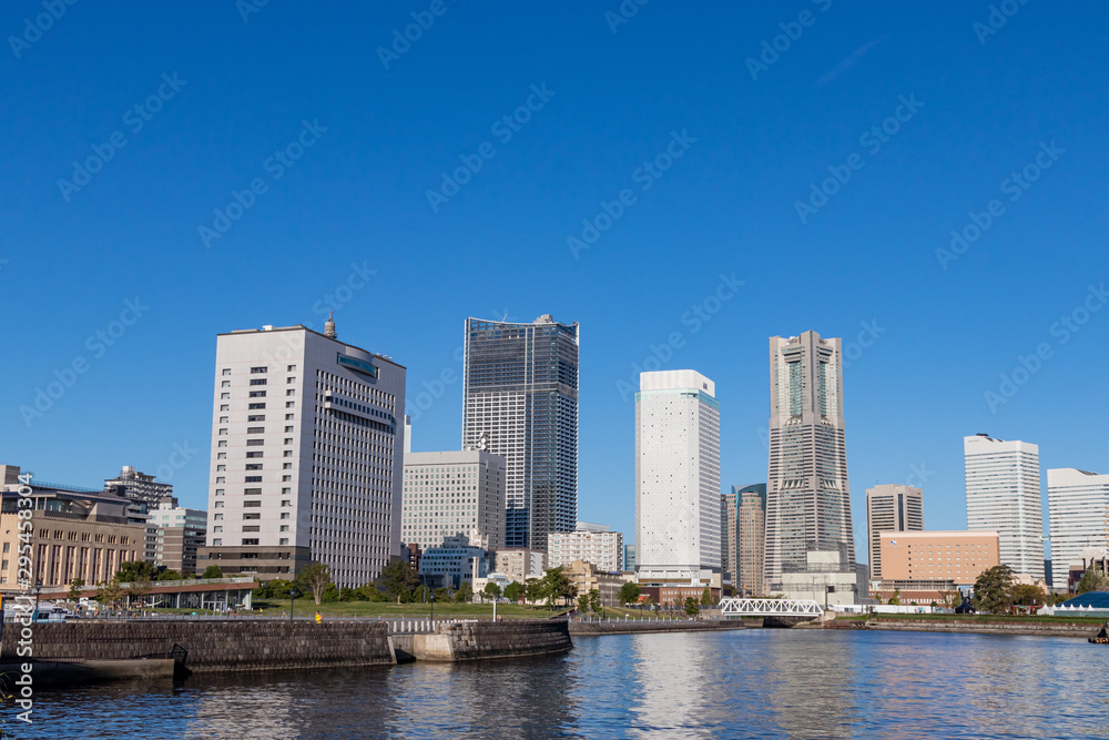 横浜みなとみらいエリアのビル群