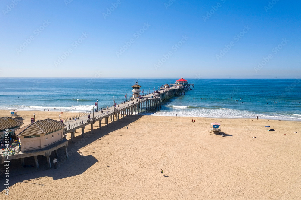 Fototapeta premium low tide at the beach