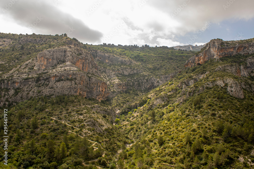 6000 steps route in Laguart Valley, Fleix.