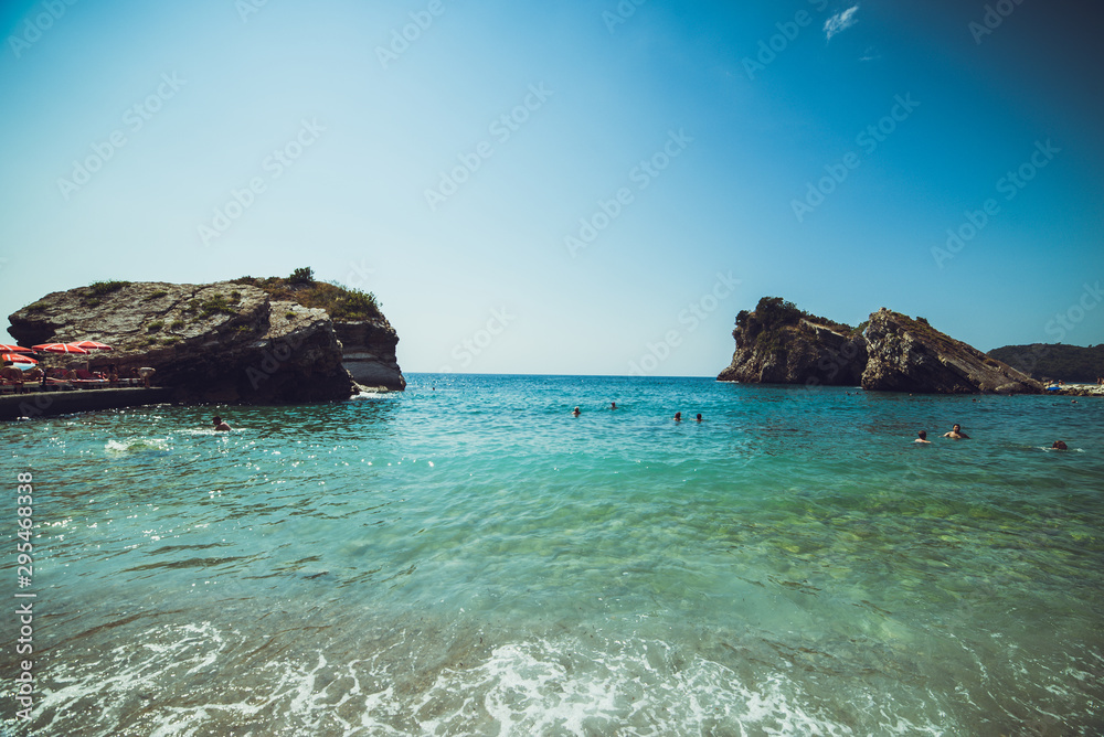 Naklejka premium The largest island in Montenegro. Hawaii. Vacation. Beach