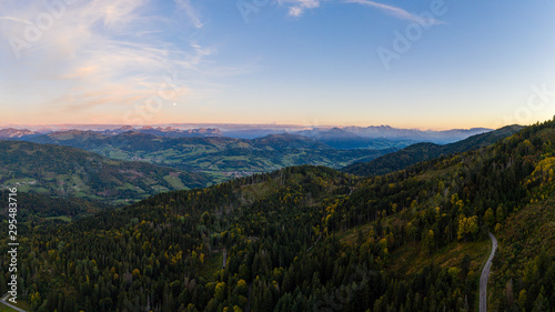 Panorama sur le Mont-Blanc au coucher du soleil