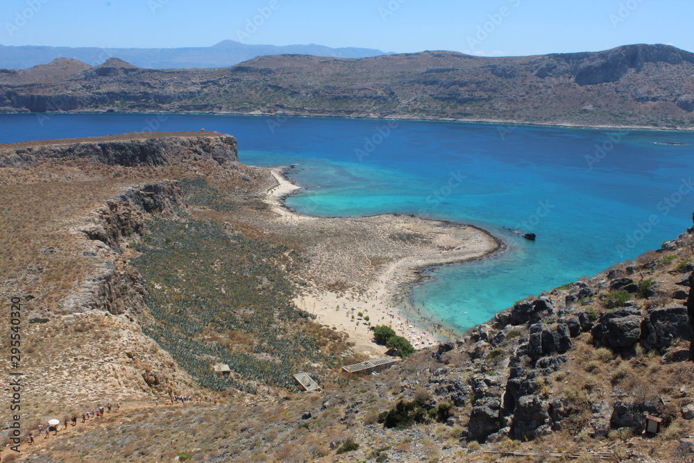 Obraz premium sea and mountains