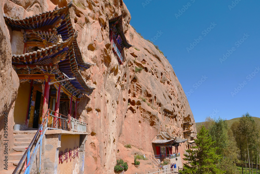 Obraz premium Beautiful landscape view of Thousand Buddha Caves in Mati Temple, Zhangye Gansu China.