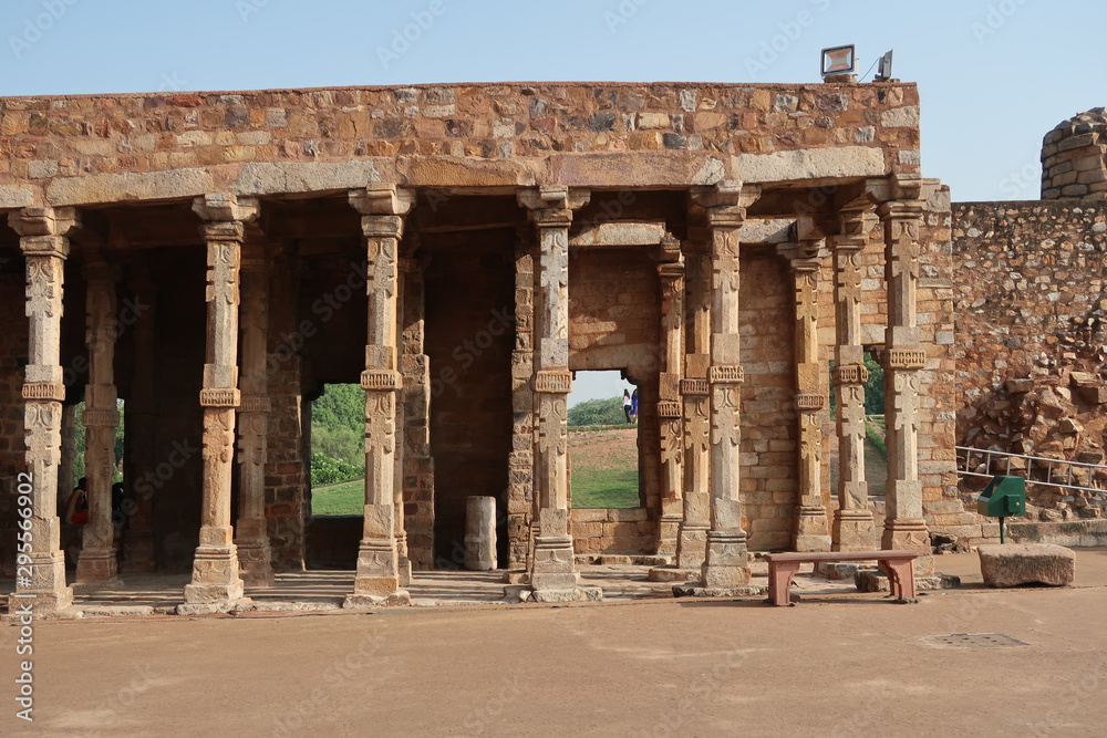 インドの伝統建築、世界遺産クトゥブ・ミナール