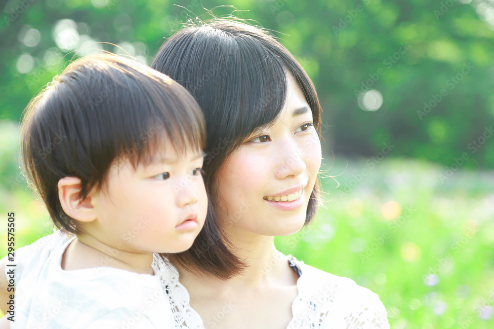 笑顔の親子 笑顔の親子