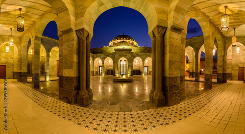 Billede på lærred Architectural view of Rashid Al Zayani Mosque, located on a plot area of 4,800 with a total built-up area of nearly 3,000 sq