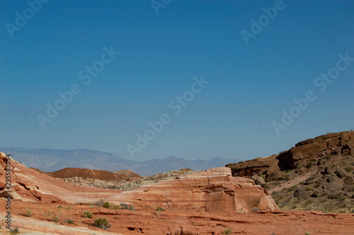 arches national park valley of fire desert