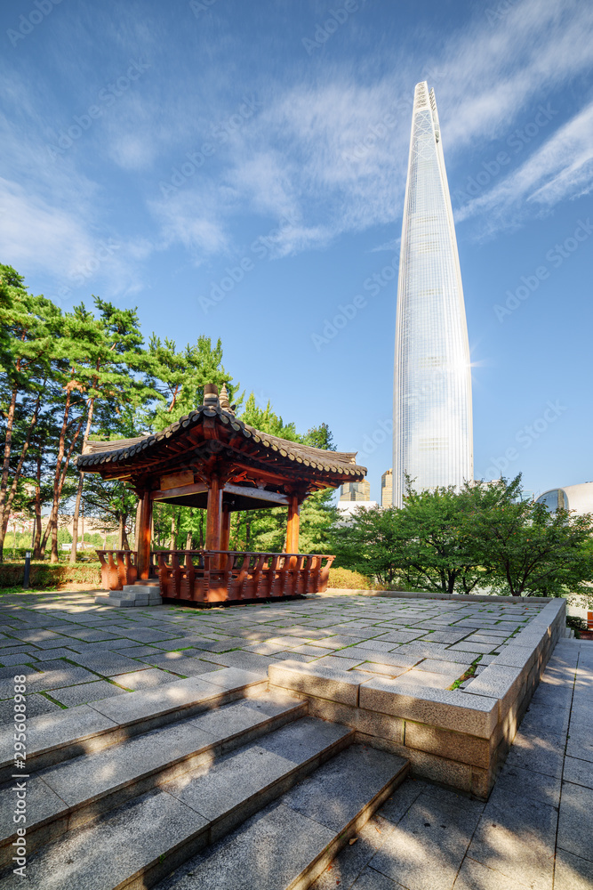 Skyscraper and pavilion of Korean architecture, Seoul Skyscraper and pavilion of Korean architecture, Seoul