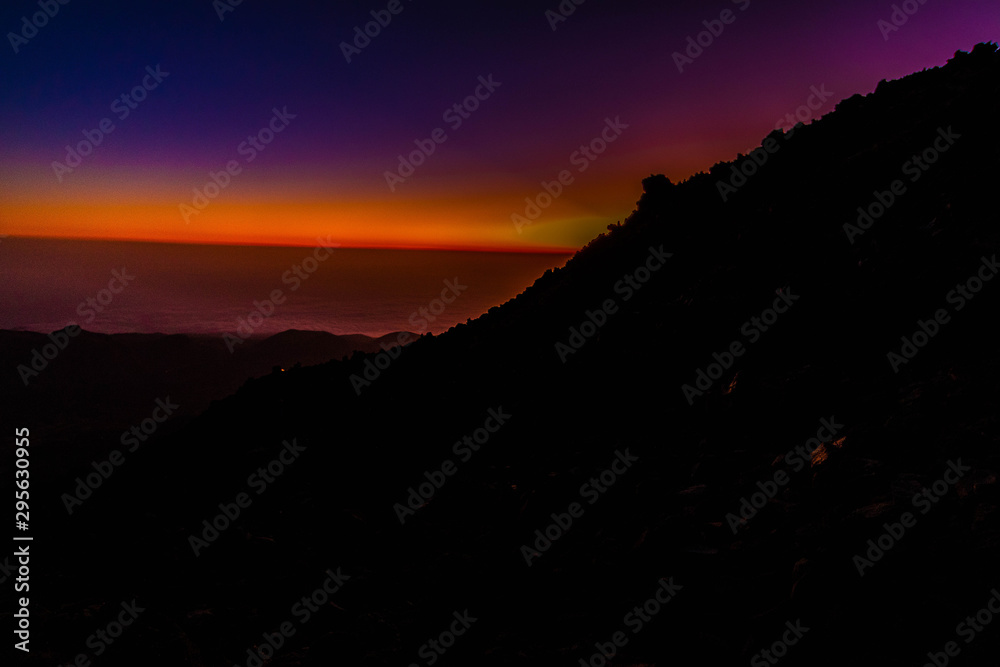 Fototapeta premium Puesta de sol en el Volcán Teide de Tenerife