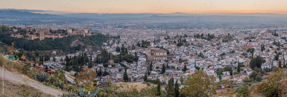 Fototapeta premium Panorama of Granada, Spain