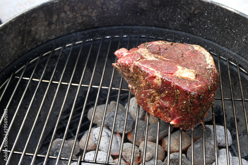 filetto di manzo su griglia photo