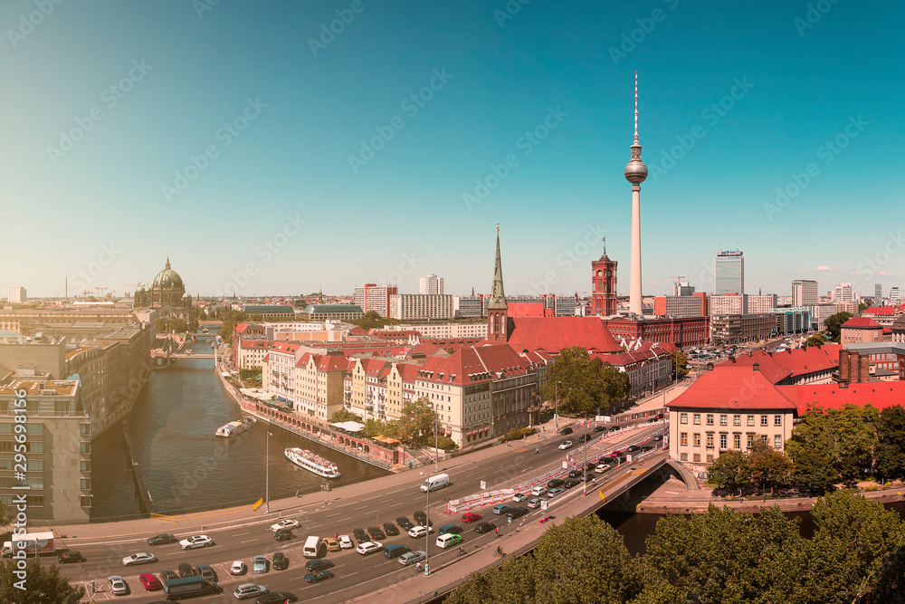 Fototapeta premium Panorama Berlina latem