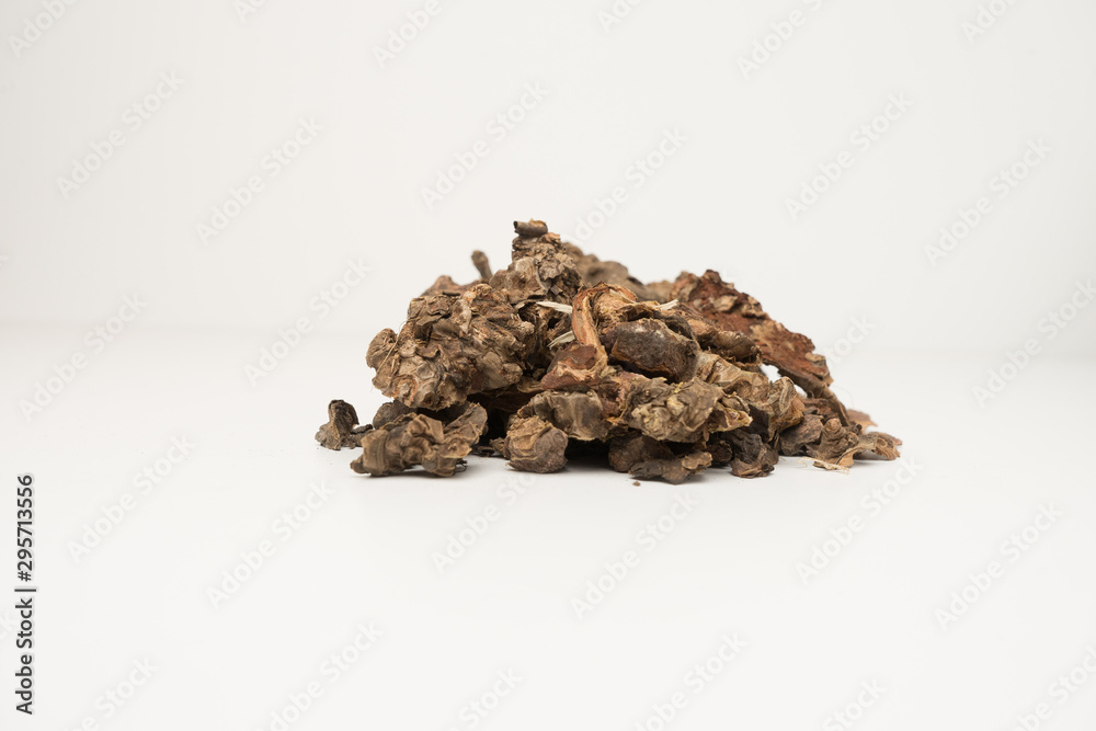 Varieties of tea. Herbal, black, green, puer, earthen tea. All this on a white background. Varieties of tea. Herbal, black, green, puer, earthen tea. All this on a white background.