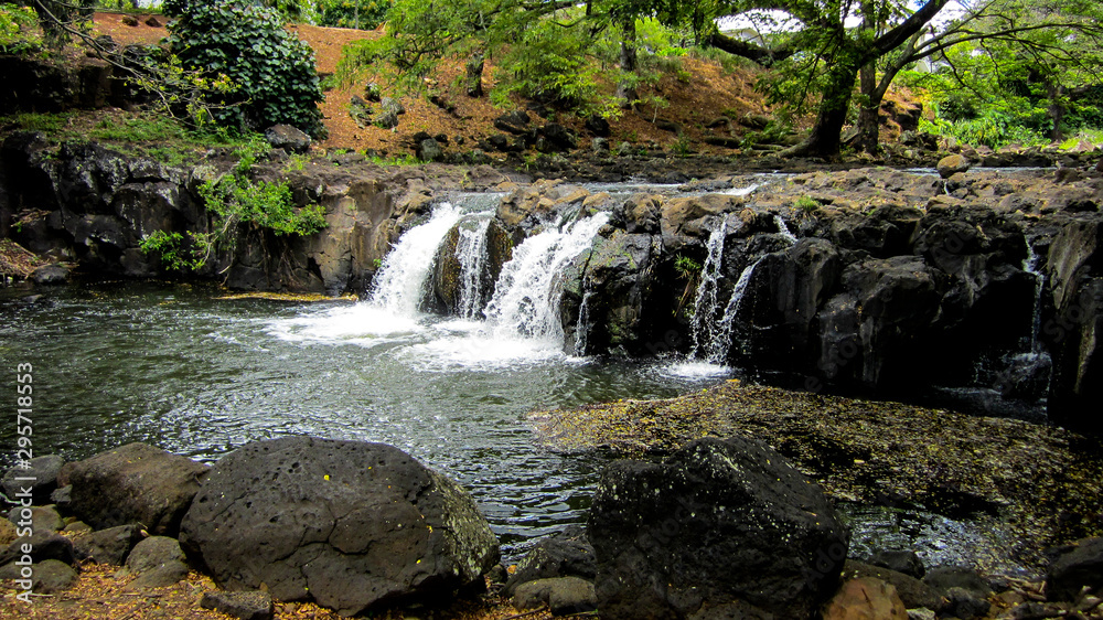 Fototapeta premium Rocky Waterfall_1936
