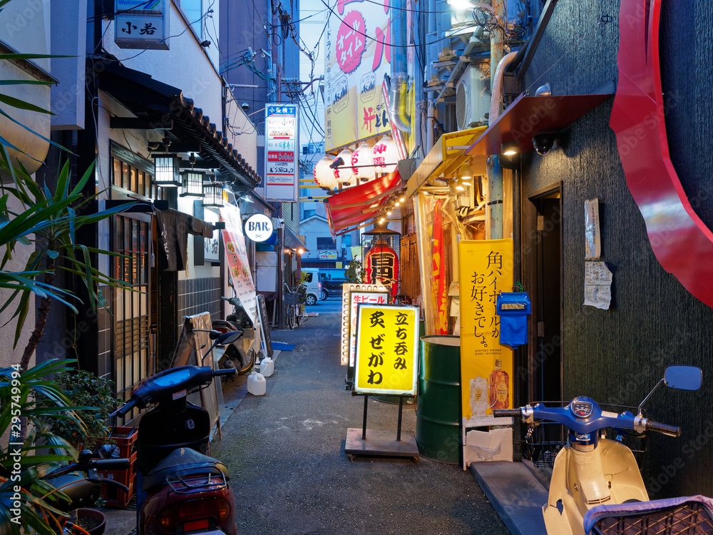 大阪ミナミ 裏なんばの夜 Stock Photo | Adobe Stock