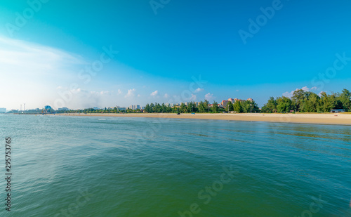 Fototapeta Naklejka Na Ścianę i Meble -  Evening scenery at Silver Beach in the Northwest Sea