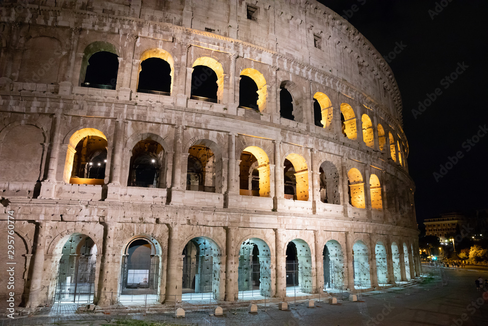 Fototapeta premium Panoramic view of exterior of Colosseum in Rome