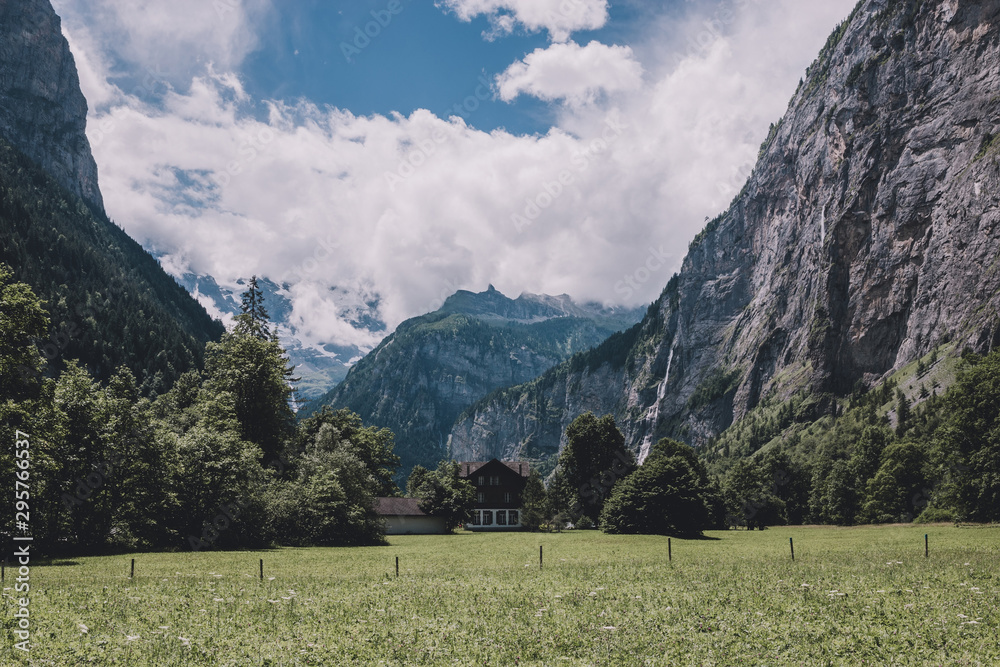 Obraz premium View valley of waterfalls in national park of city Lauterbrunnen, Switzerland