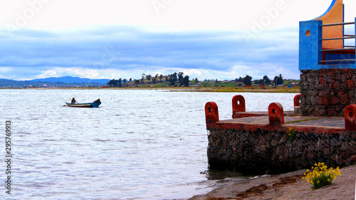 Slika na platnu titicaca pero boat port lake blue