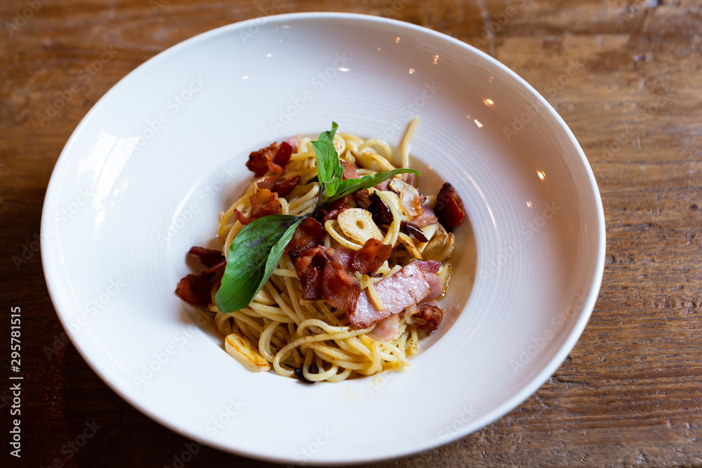 Spaghetti on wood table Spaghetti on wood table