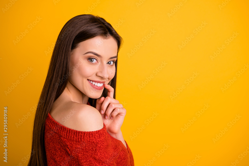 Photo of cheerful cute charming fascinatimg girlfriend touching her lip with forefinger looking at you showing her beauty smiling beaming isolated over vivid color background Photo of cheerful cute charming fascinatimg girlfriend touching her lip with forefinger looking at you showing her beauty smiling beaming isolated over vivid color background