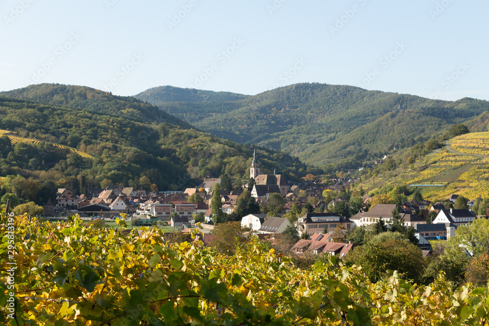 Village d'Andlau dans les vignes alsaciennes
