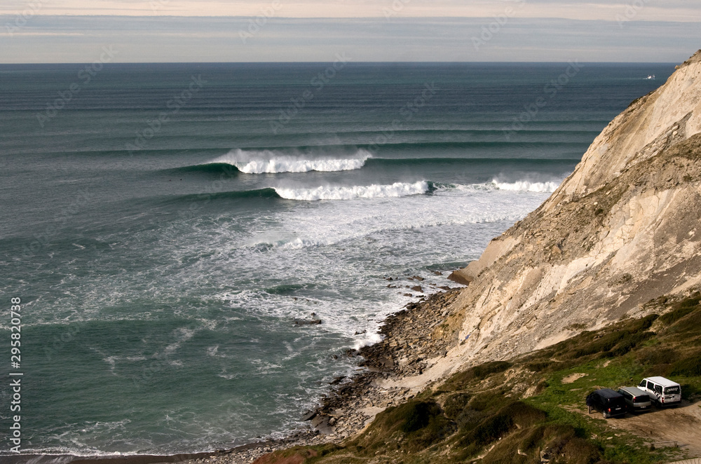 meñakoz basque country waves olas surf