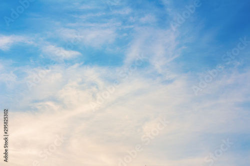 Fototapeta Naklejka Na Ścianę i Meble -  background of abstract white clouds