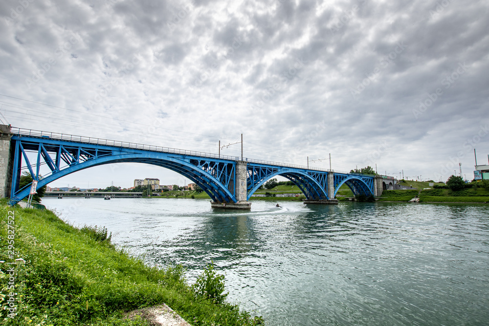 Obraz premium Maribor bridge over Drava river