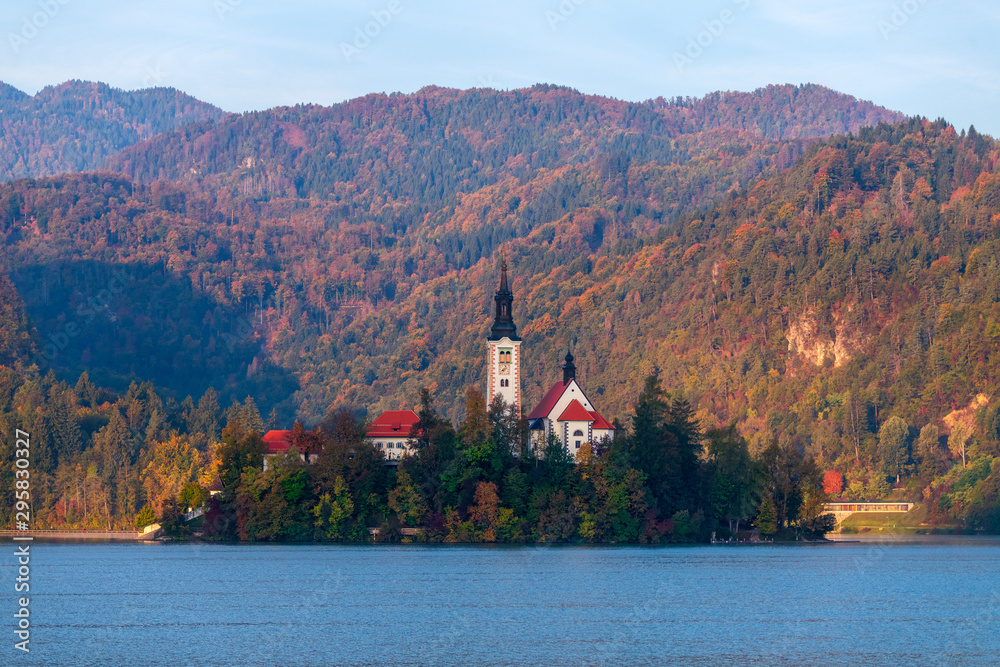 Obraz premium Postkartenmotiv: Insel Beld im Bleder See, Slowenien