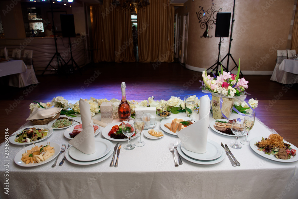 Fototapeta premium banquet in a restaurant, party in a restaurant